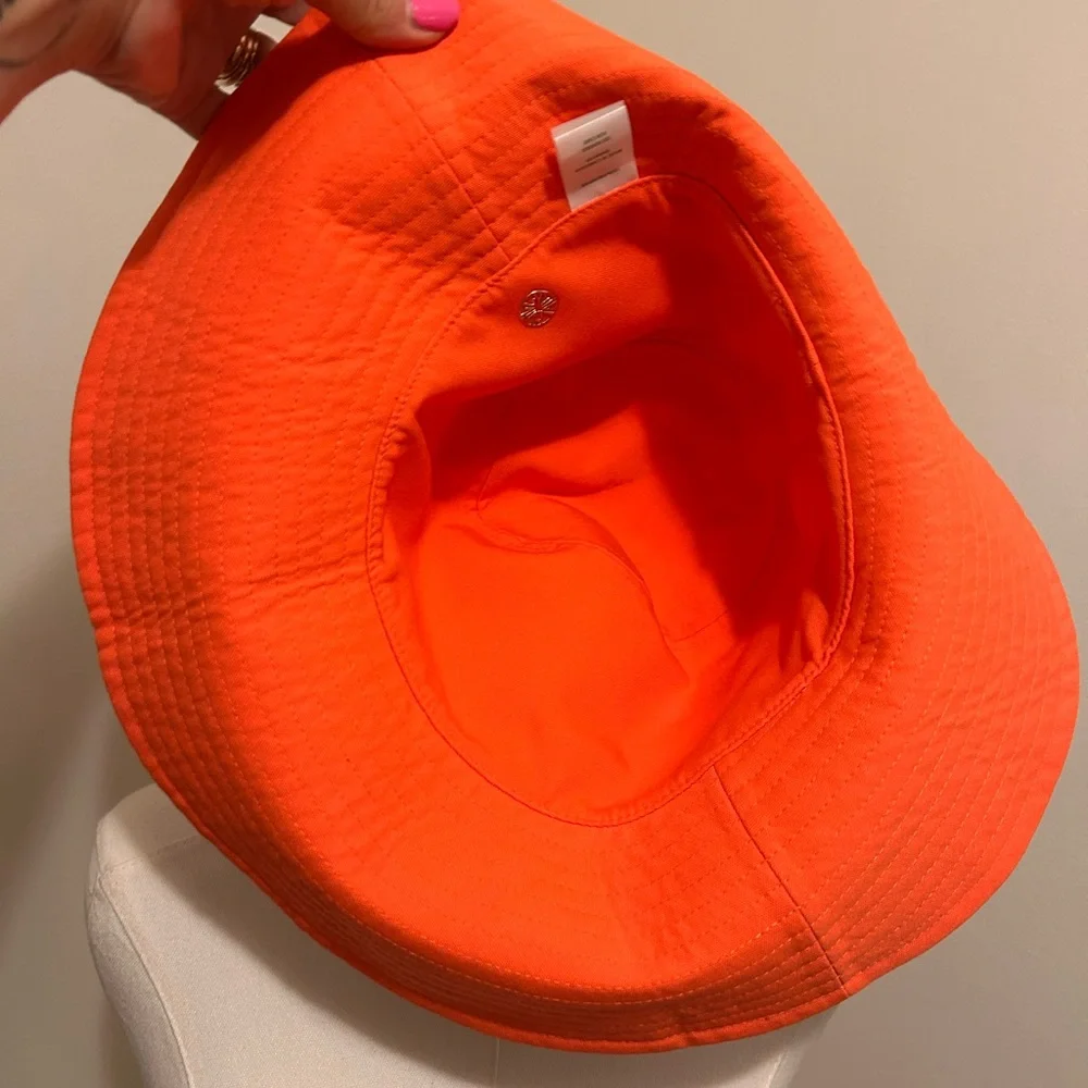 Floral hat - Picture 6 of 7